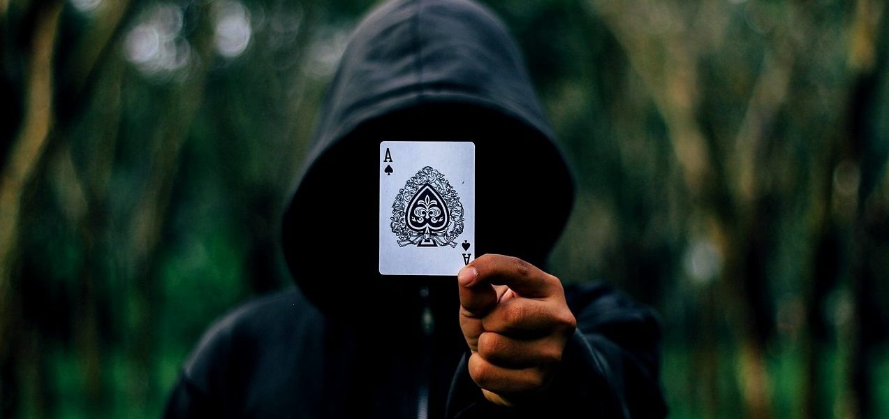 红中麻将胜率数据详解：用理性对冲体育博彩风险的策略指南
