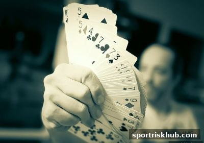 棋牌心理战的竞技艺术：体育博彩风险下的智慧博弈