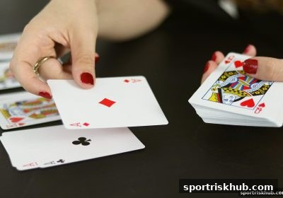 体育博彩风险 | 德州扑克风险控制核心：资金管理与情绪控制策略